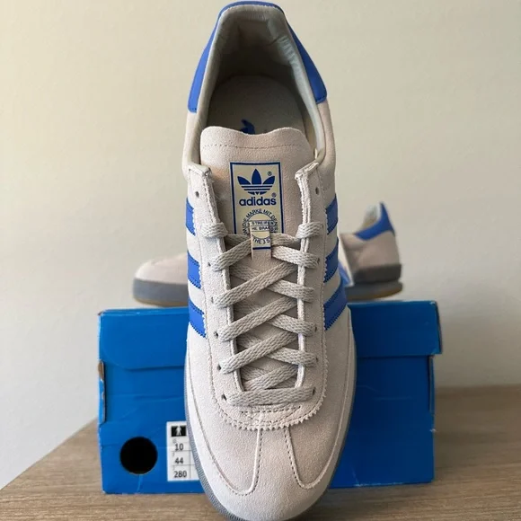 Adidas Brand new with box size 10 US